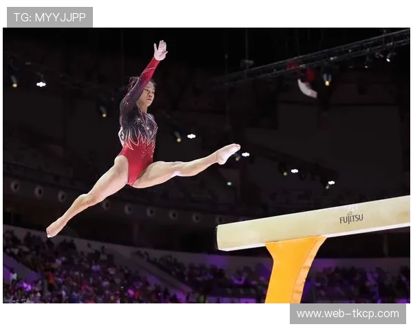 女子体操团体决赛精彩纷呈中国队力压群雄勇夺金牌 女子体操团体决赛精彩纷呈中国队力压群雄勇夺金牌